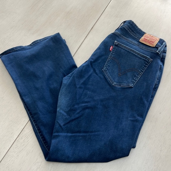 Levi’s 529 curvy bootcut jeans 33 worn once